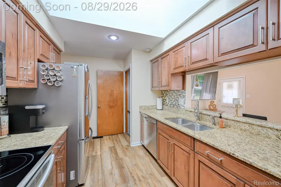 49432 Kirkland Court #99, Shelby, MI 48315 - #2