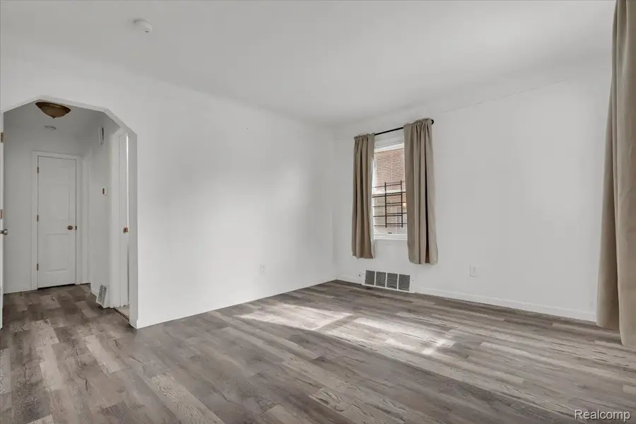 18320 Ashton Avenue, Detroit, MI 48219 - #3