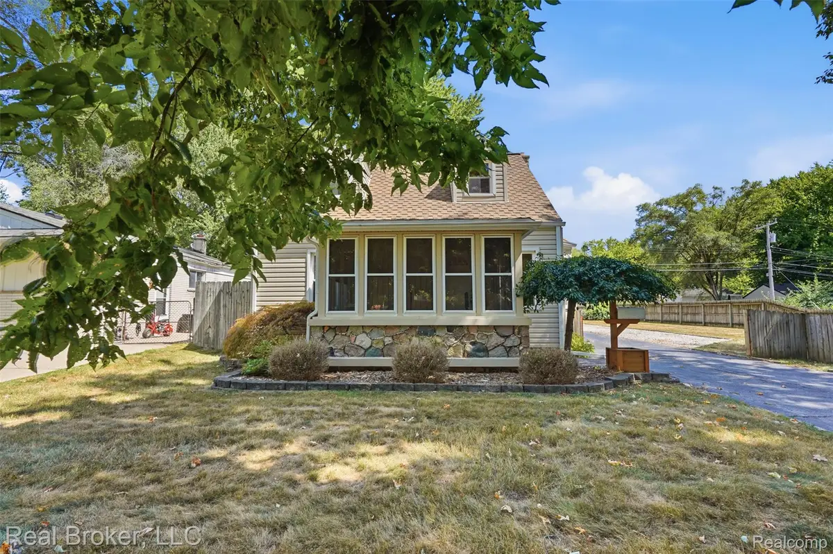 19410 Rensellor Street, Livonia, MI 48152 - #1