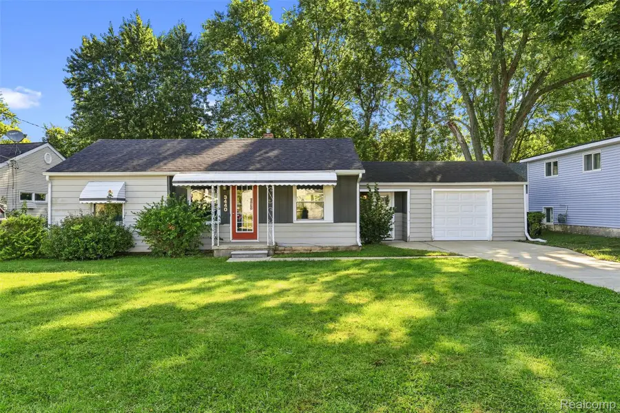 3440 Mills Acres Street, Flint, MI 48506 - #3