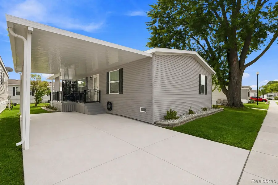 181 Highland Terrace, White Lake, MI 48386 - #2