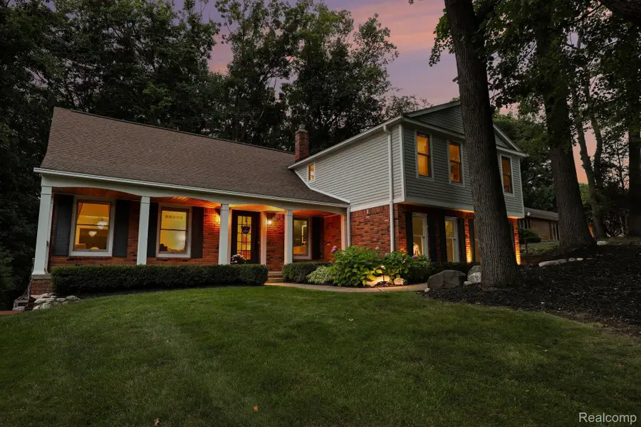8265 Deerwood Road, Clarkston, MI 48348 - #3