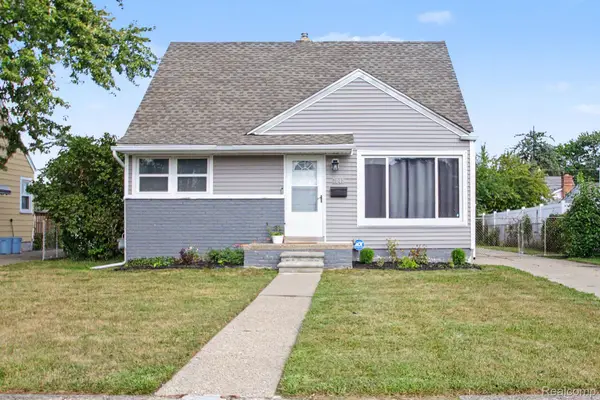 7040 Deering Street, GardenCity, MI 48135