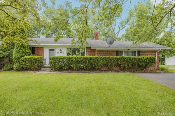 31767 W 13 Mile Road, Farmington, MI 48334