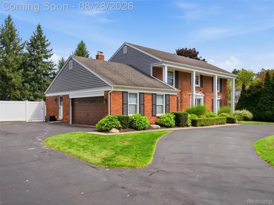 4130 Saddle Lane, West Bloomfield, MI 48322 - #2