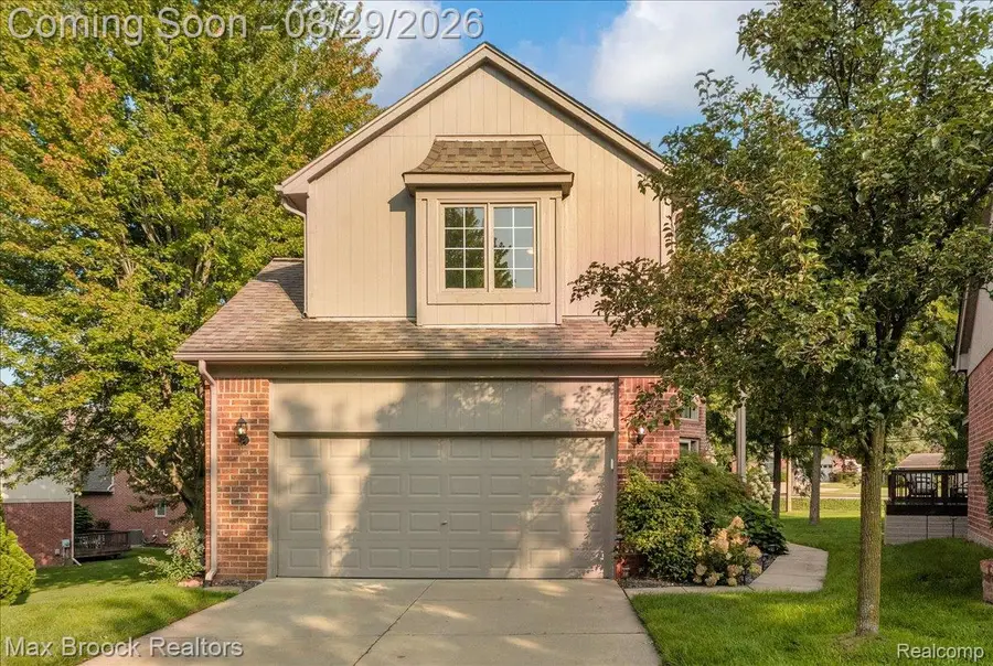 54937 Winter Court, Shelby, MI 48316 - #2