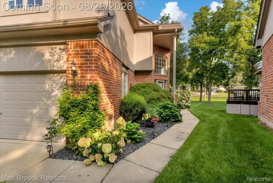 54937 Winter Court, Shelby, MI 48316 - #3