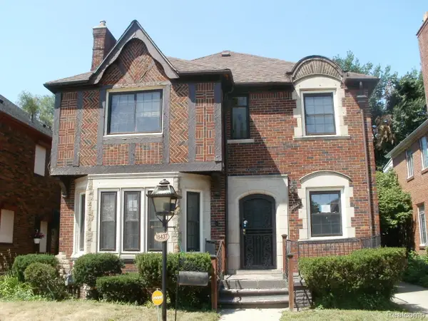 18437 Pennington Drive, Detroit, MI 48221