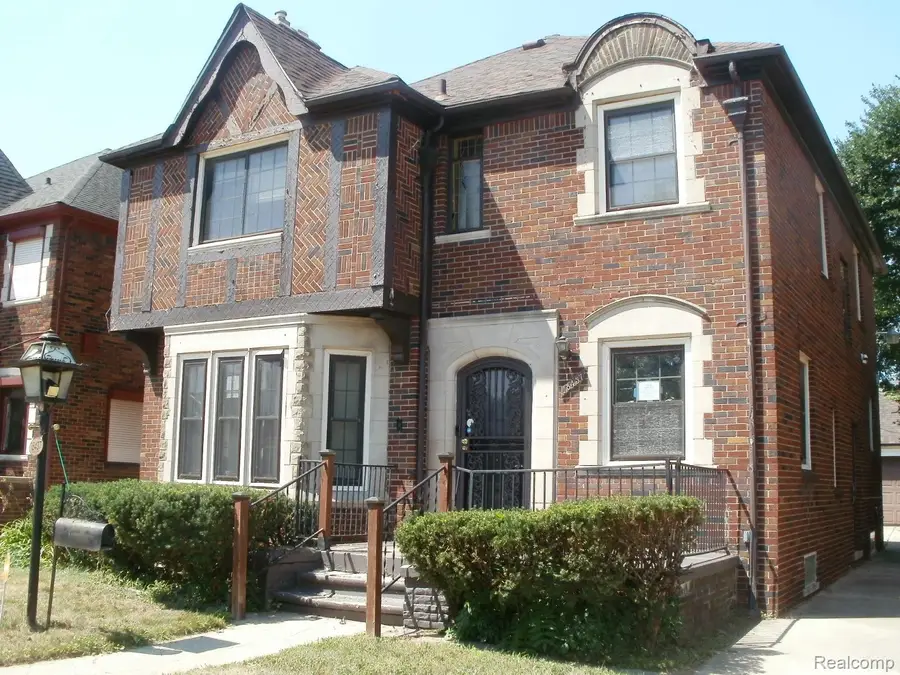 18437 Pennington Drive, Detroit, MI 48221 - #2