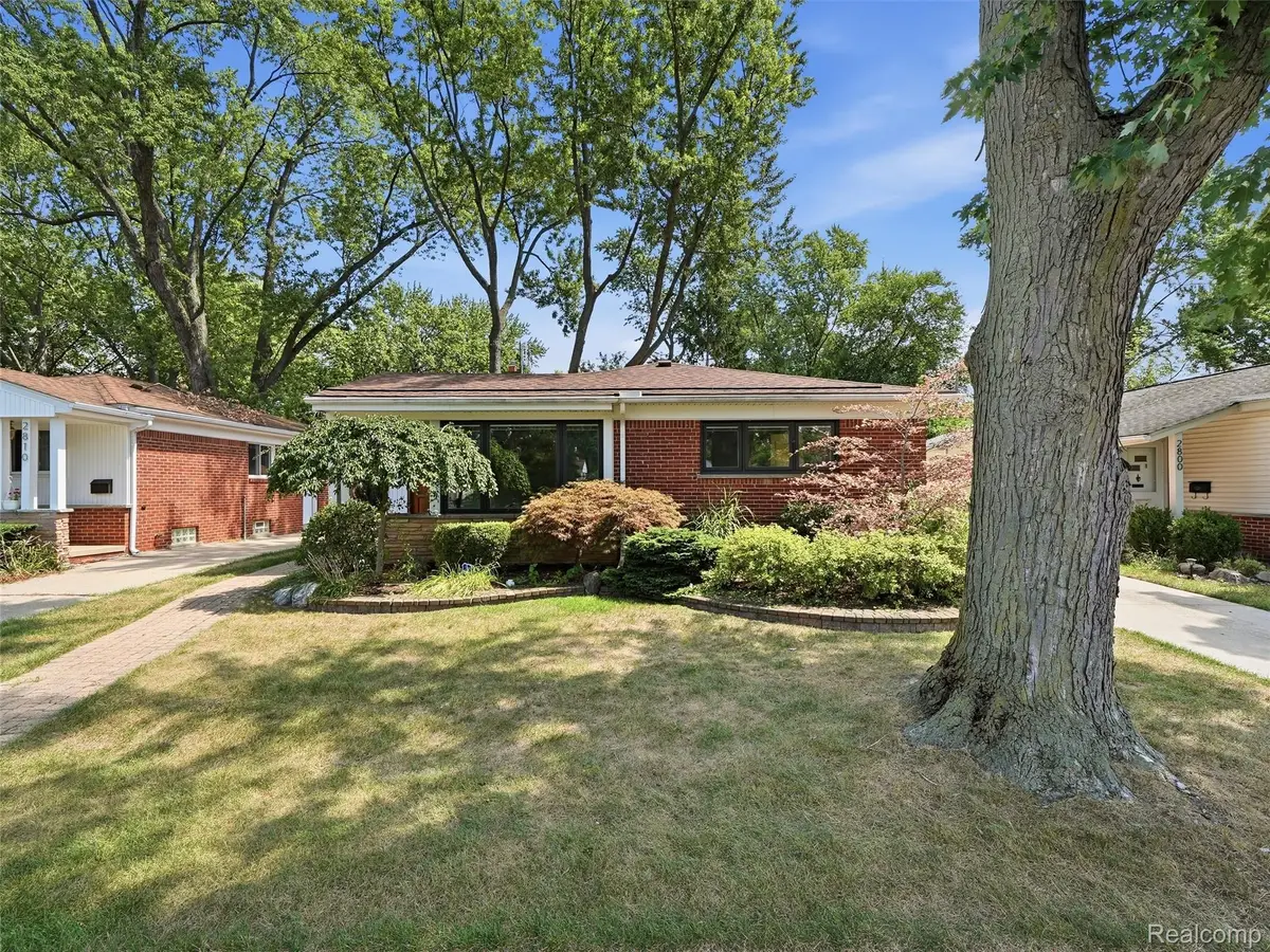 2806 Oliver Road, Royal Oak, MI 48073 - #1
