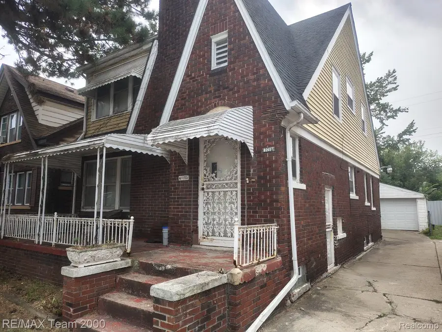 8265 Cloverlawn Street, Detroit, MI 48204 - #3