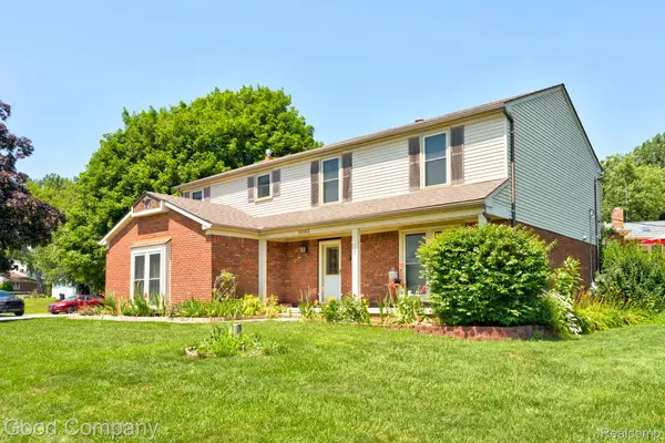 3062 Saint Jude Drive, Waterford, MI 48329