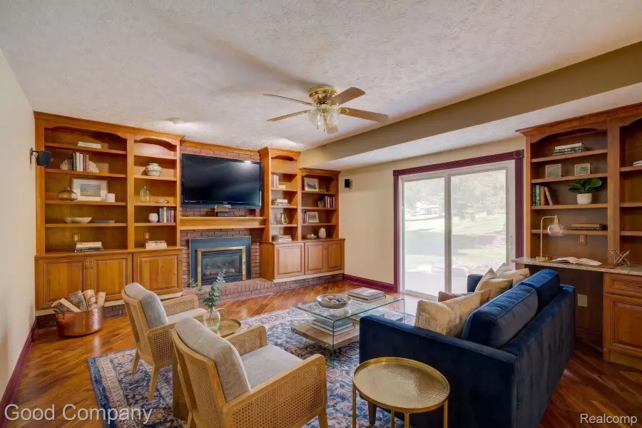 3062 Saint Jude Drive, Waterford, MI 48329 - #3