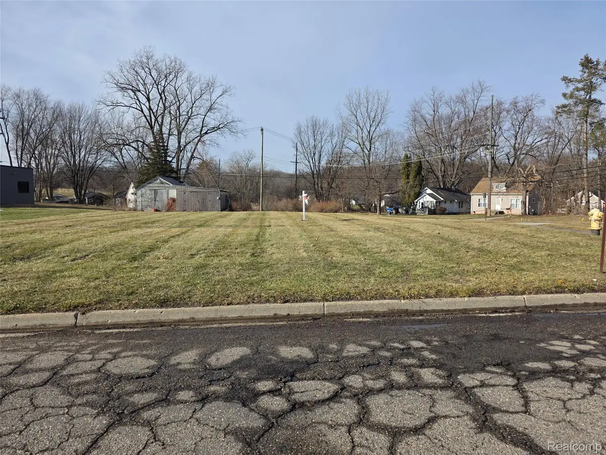 1573 N Telegraph Drive, Pontiac, MI 48340 - #1