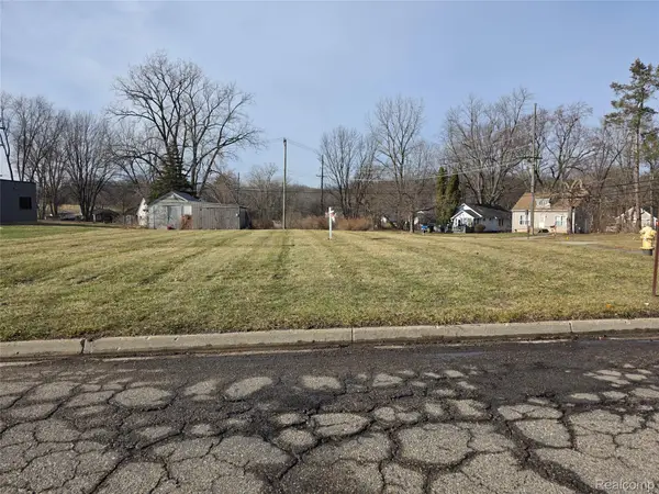 1573 N Telegraph Drive, Pontiac, MI 48340