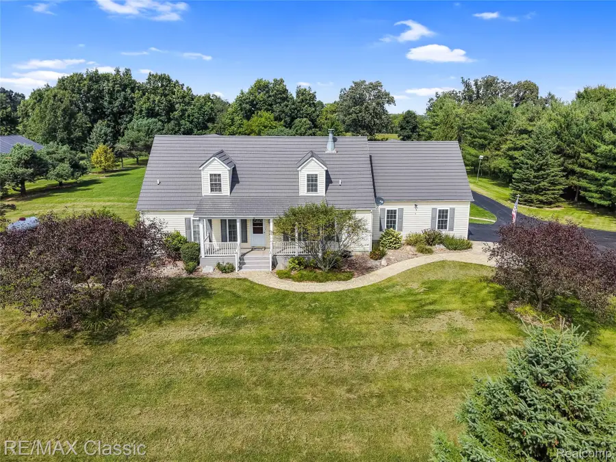 4626 Trails End, Lapeer, MI 48446 - #2