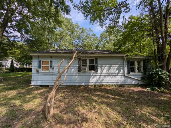965 Orion Terrace, LakeOrion, MI 48362