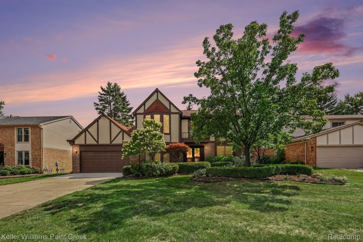 2717 Powderhorn Ridge Road, Rochester Hills, MI 48309 - #1