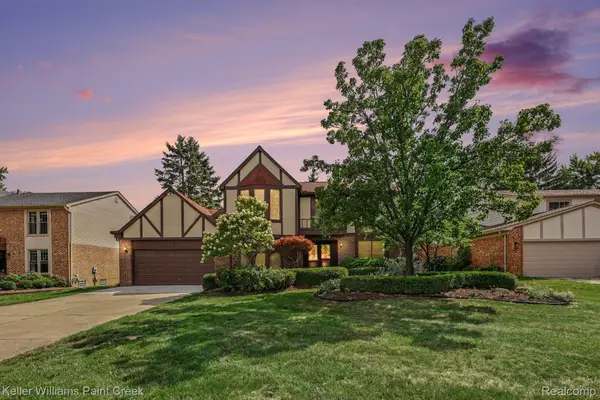 2717 Powderhorn Ridge Road, RochesterHills, MI 48309