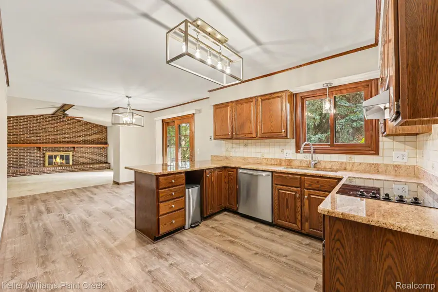 2717 Powderhorn Ridge Road, Rochester Hills, MI 48309 - #3