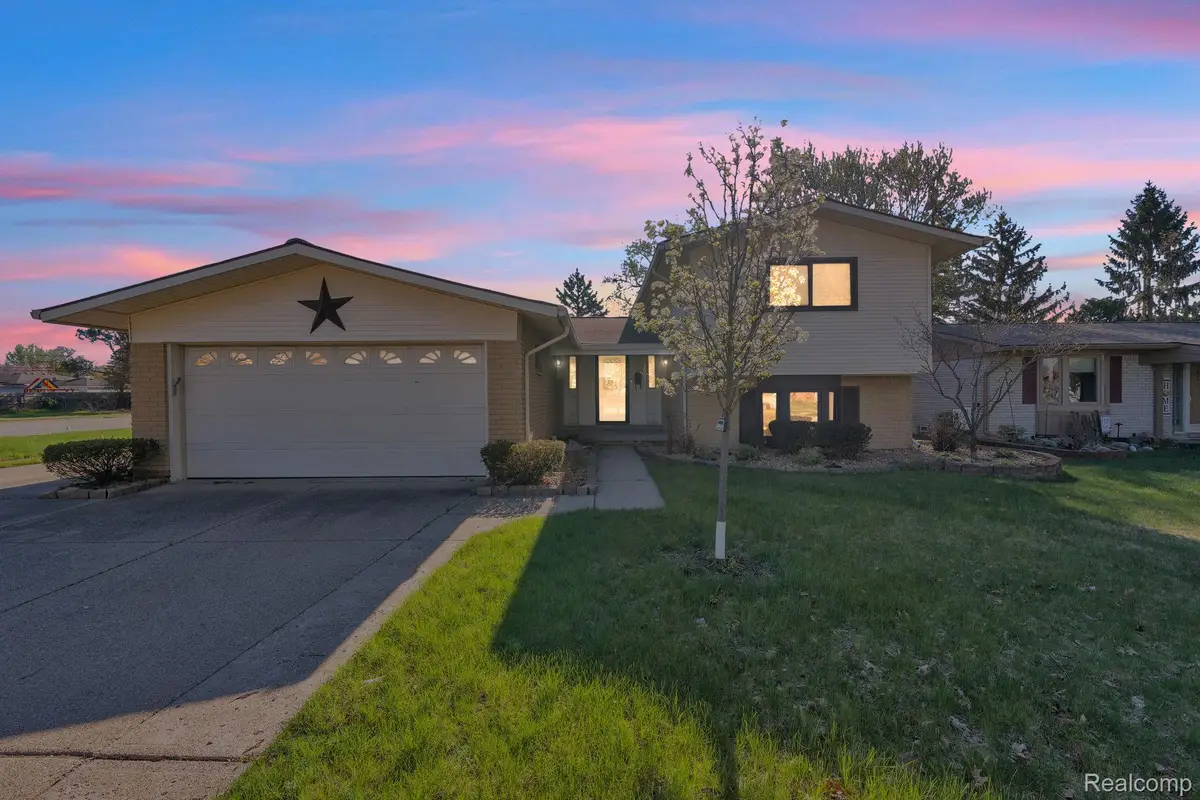 9498 Bassett Street, Livonia, MI 48150 - #1
