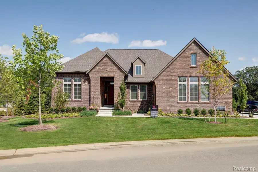30809 E Franklin Hills Court E #8, Farmington Hills, MI 48334 - #2