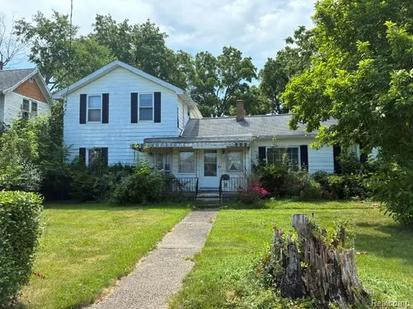 215 10th Street W, Flint, MI 48503