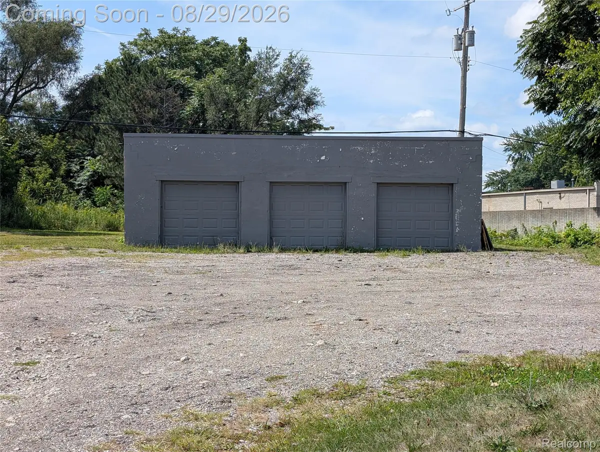 421 N Paddock Street, Pontiac, MI 48342 - #1