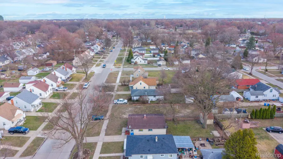 25659 Annapolis Street, Dearborn Heights, MI 48125 - #3