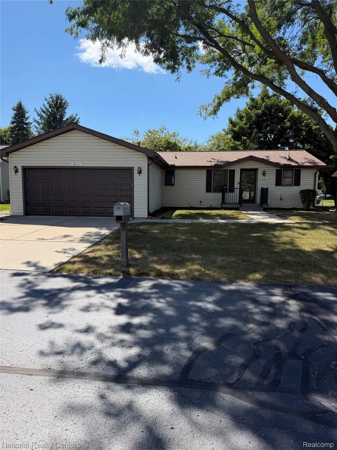 38561 Deer Creek Boulevard, Westland, MI 48185 - #1