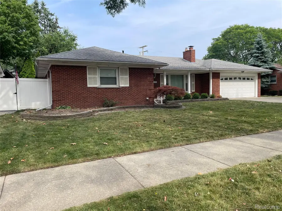 1801 Waverly Street, Trenton, MI 48183 - #3