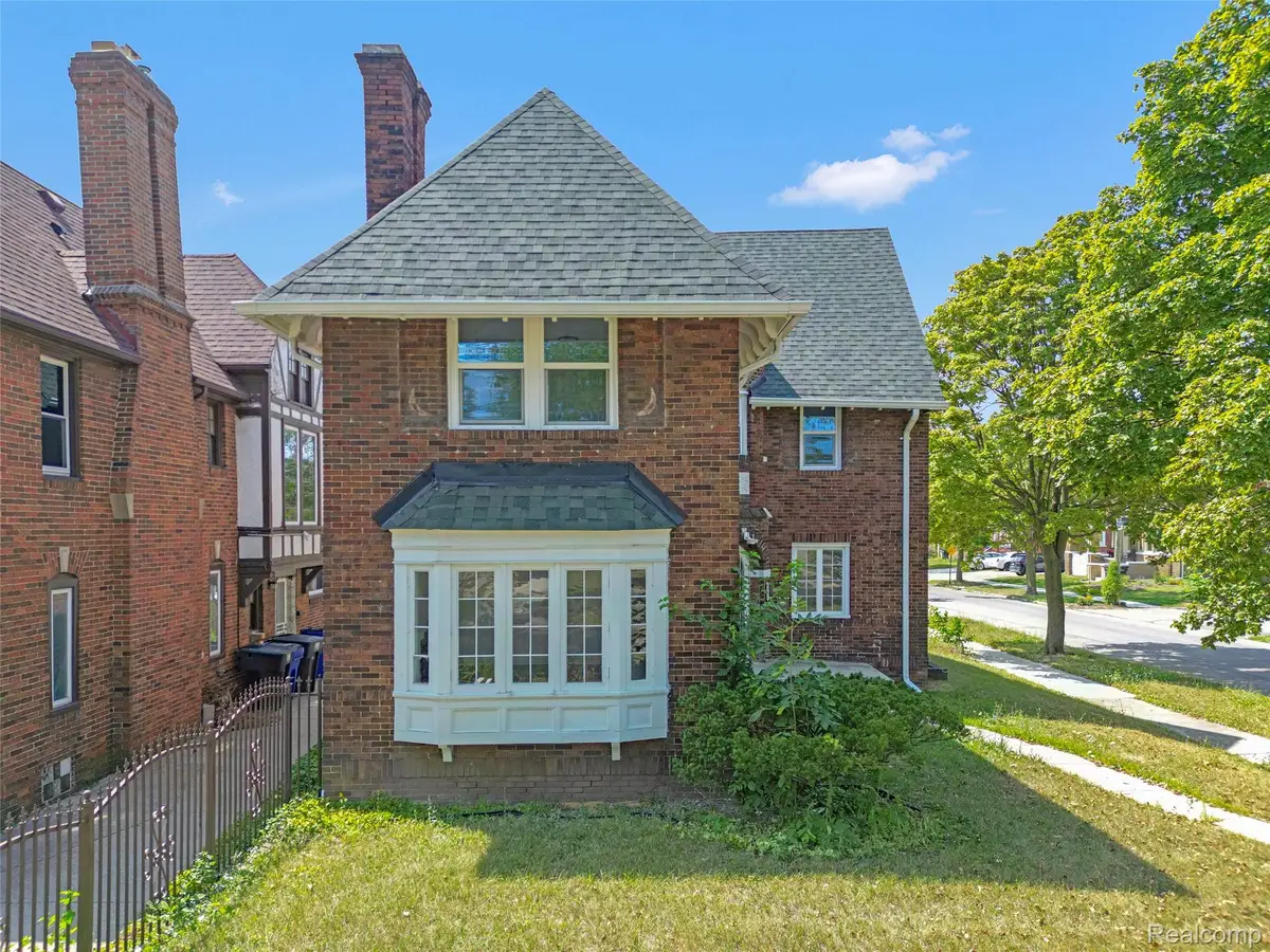 8951 La Salle Blvd, Detroit, MI 48206 - #1