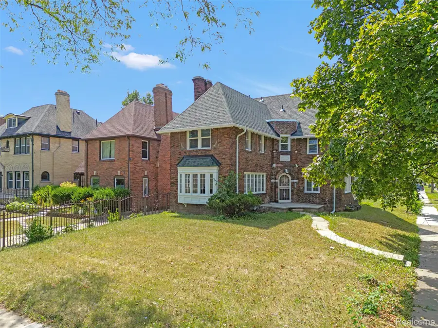 8951 La Salle Blvd, Detroit, MI 48206 - #2