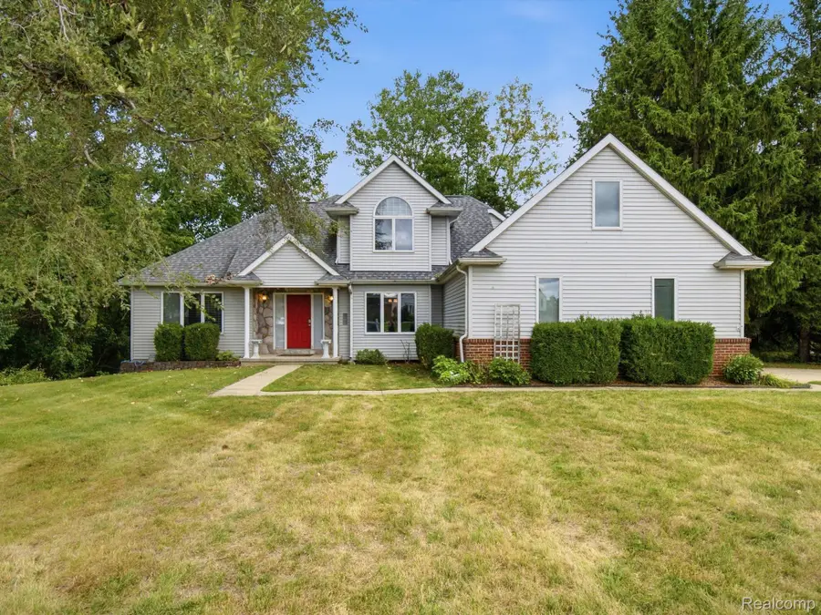 575 Lakes Edge Drive, Oxford, MI 48371 - #2
