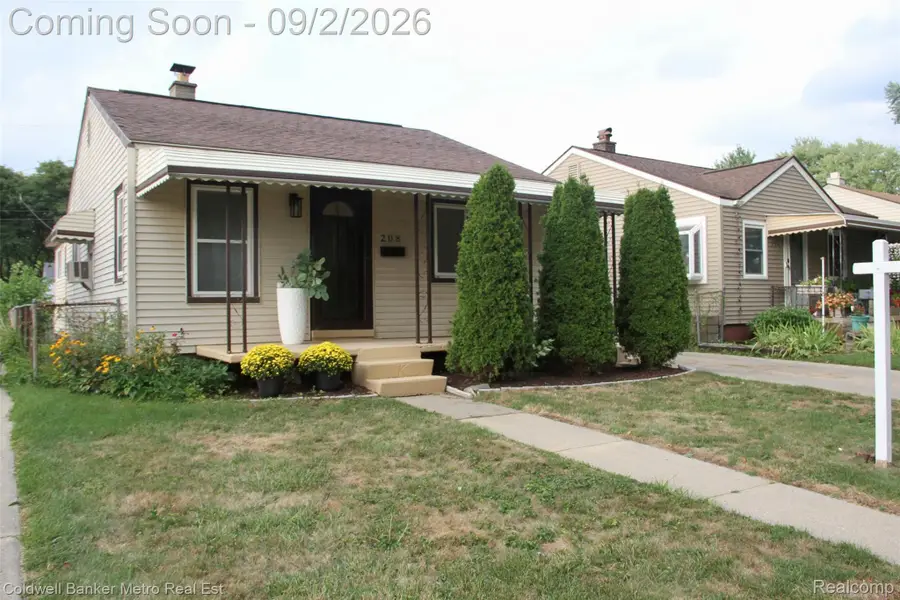 208 W Fairmount Avenue, Pontiac, MI 48340 - #2