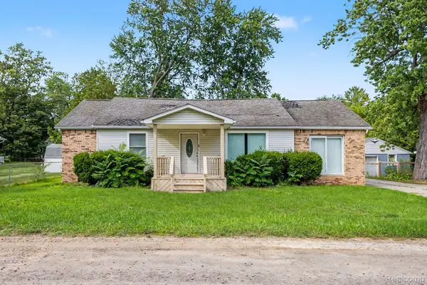 7313 Oak Road, Lexington, MI 48450