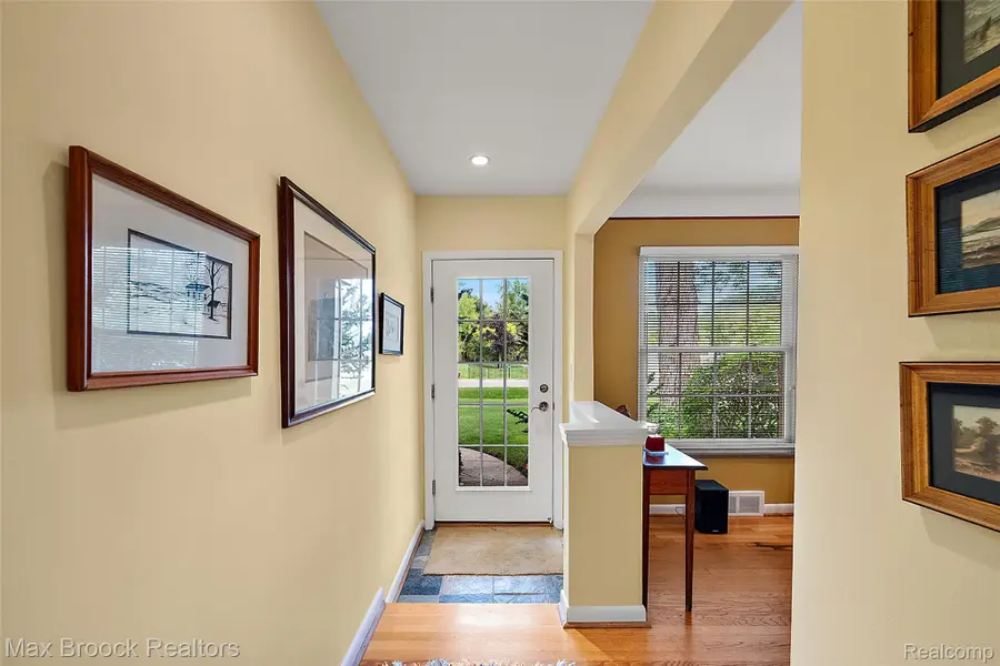 18408 Beverly Road, Beverly Hills, MI 48025 - #2