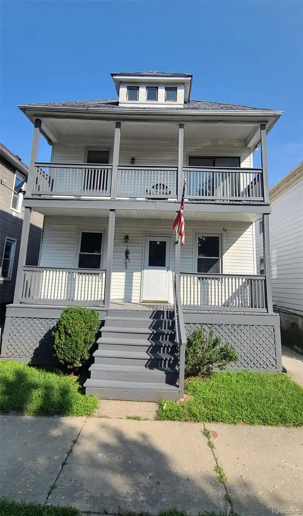 3387 Comstock Street, Hamtramck, MI 48212