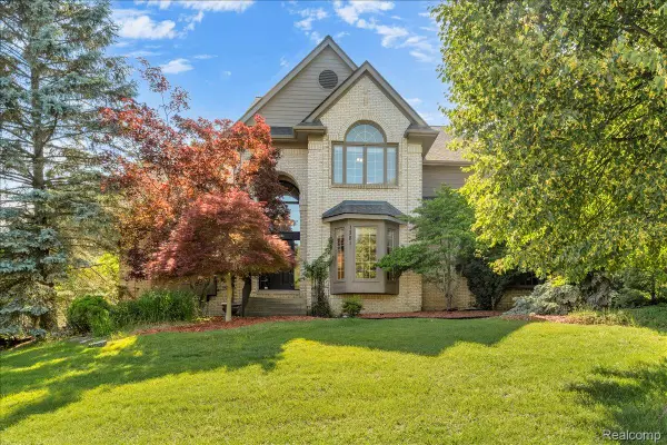 1781 Westridge Drive, Rochester, MI 48306
