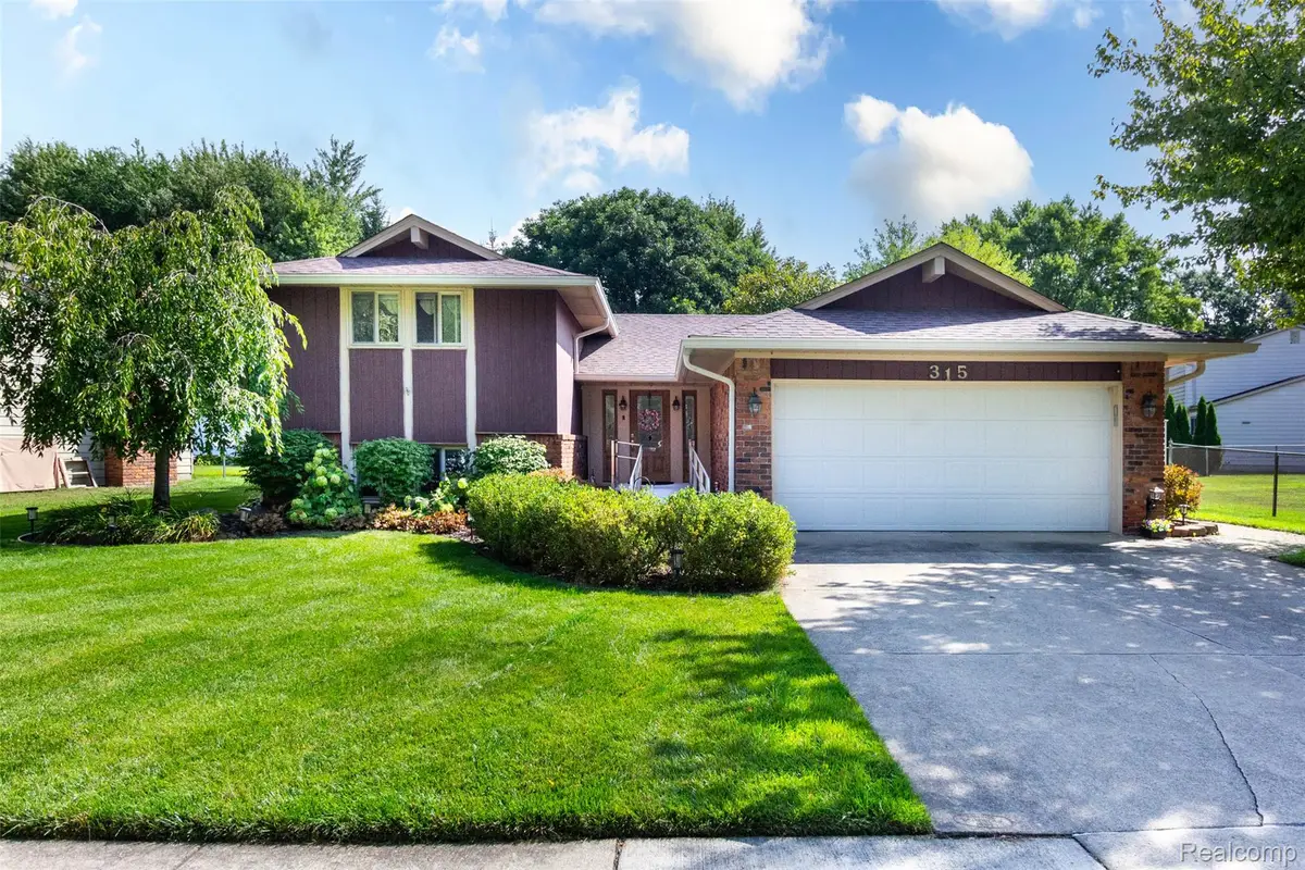 315 Meadowlake Road, Canton, MI 48188 - #1