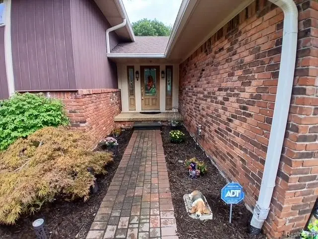 315 Meadowlake Road, Canton, MI 48188 - #3