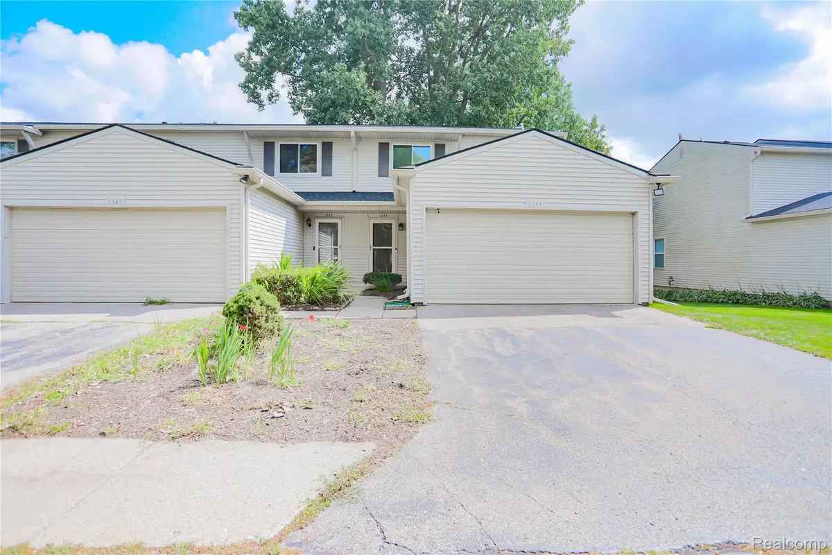 1355 Lochaven Road, Waterford, MI 48327 - #1