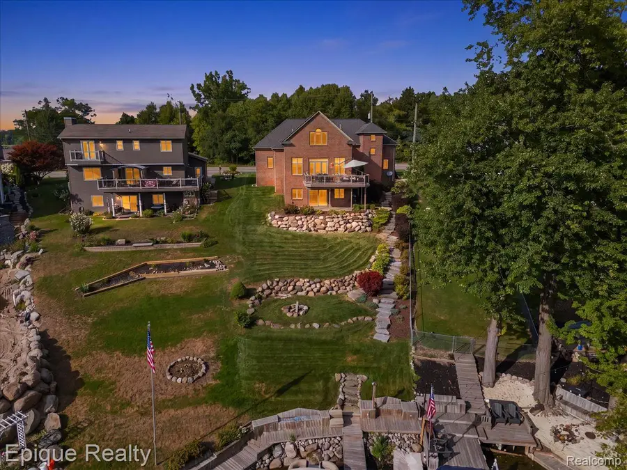 395 Indianwood Road, Orion, MI 48362 - #2