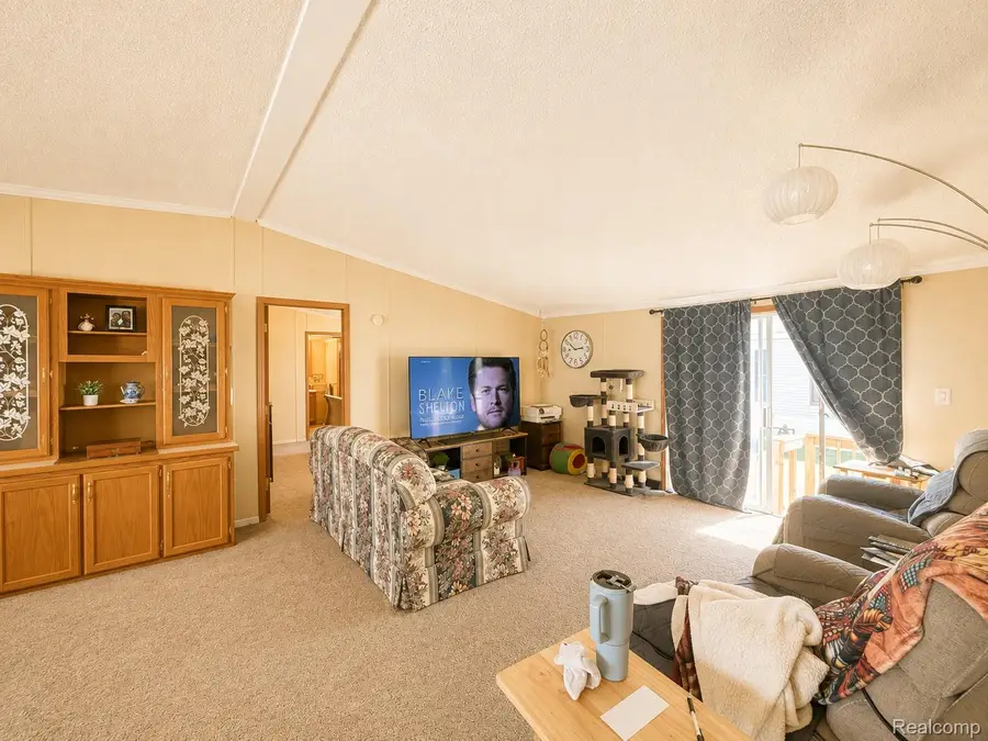 9192 Canyon Trail Drive, Newport, MI 48166 - #2