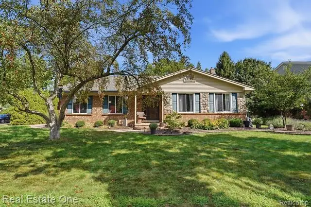 1353 Madison Drive, Troy, MI 48083 - #1