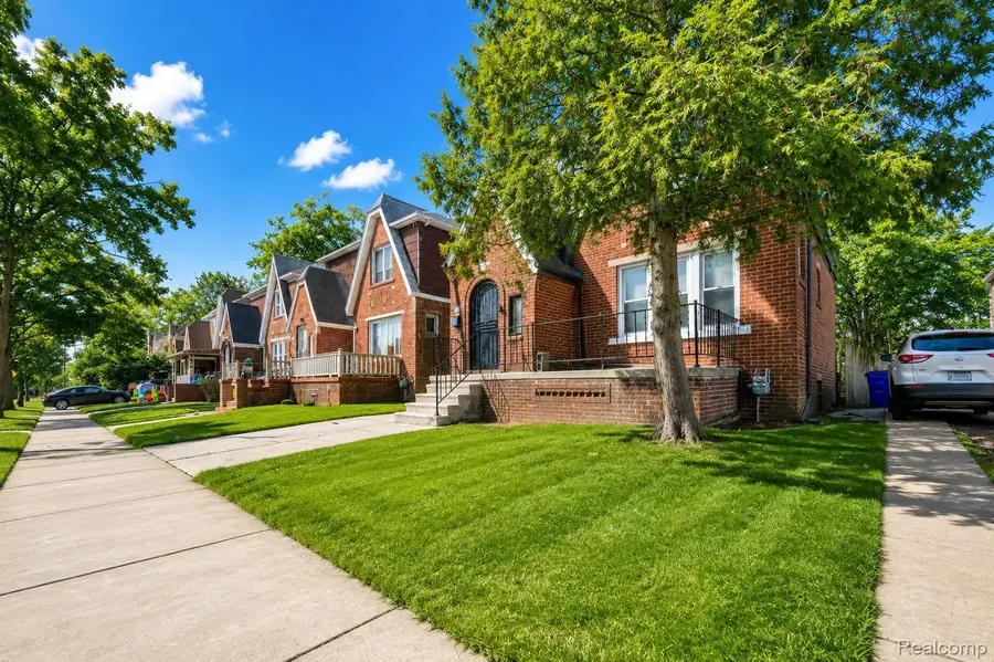 15887 Robson Street, Detroit, MI 48227 - #2