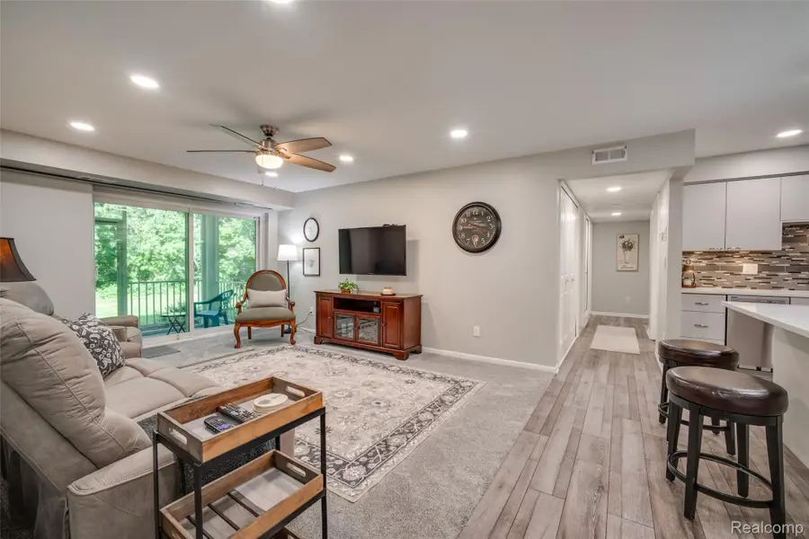 35972 Ann Arbor Trail, Livonia, MI 48150 - #3