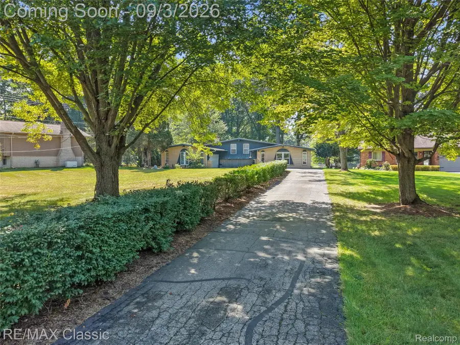 7514 Capri Drive, White Lake, MI 48383 - #2