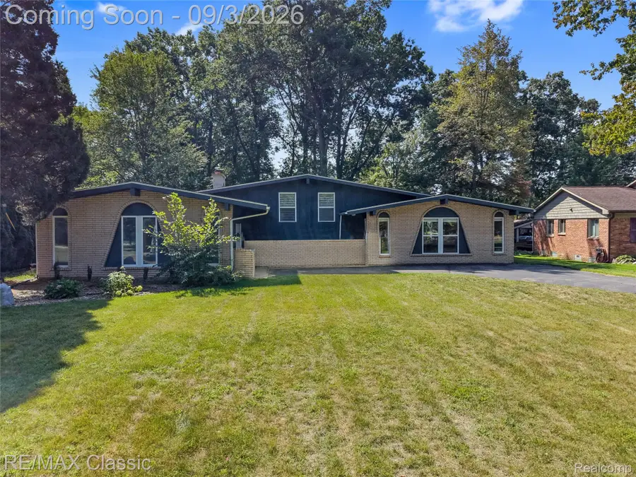 7514 Capri Drive, White Lake, MI 48383 - #3