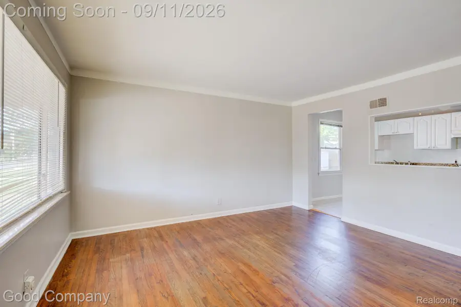 561 E Bennett Avenue, Ferndale, MI 48220 - #3